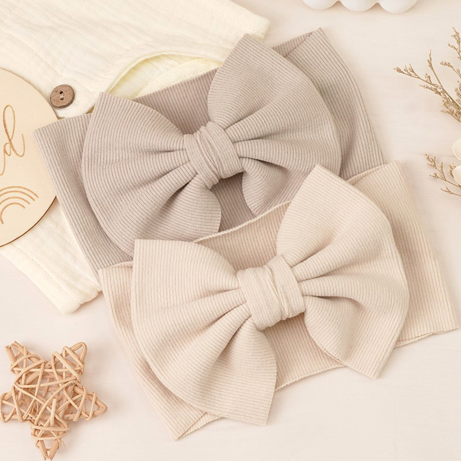 Wide-brimmed Ribbed Headband With A Large Bow photo 1