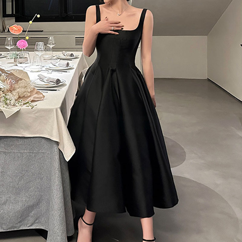 French Style Sleeveless Camisole Dress - Women's Slim Fit Minimalist Summer Short Dress photo 3