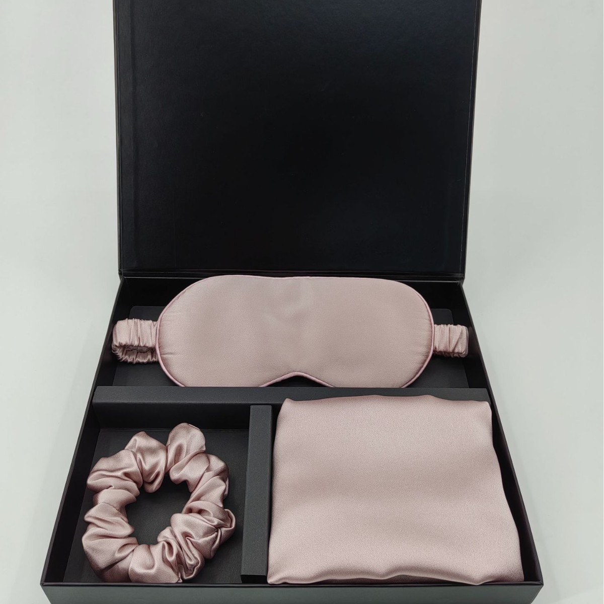 Gift Zippered Pillowcase Eye Mask And Silk Hair Tie Set photo 2