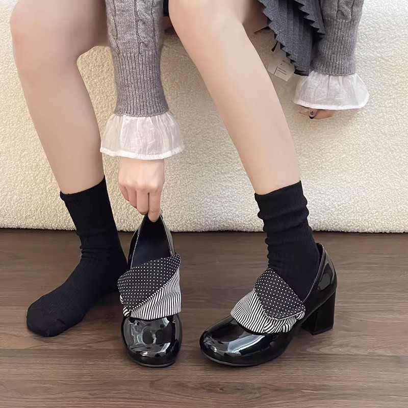 Women's Black Retro British-Style High Heels photo 2