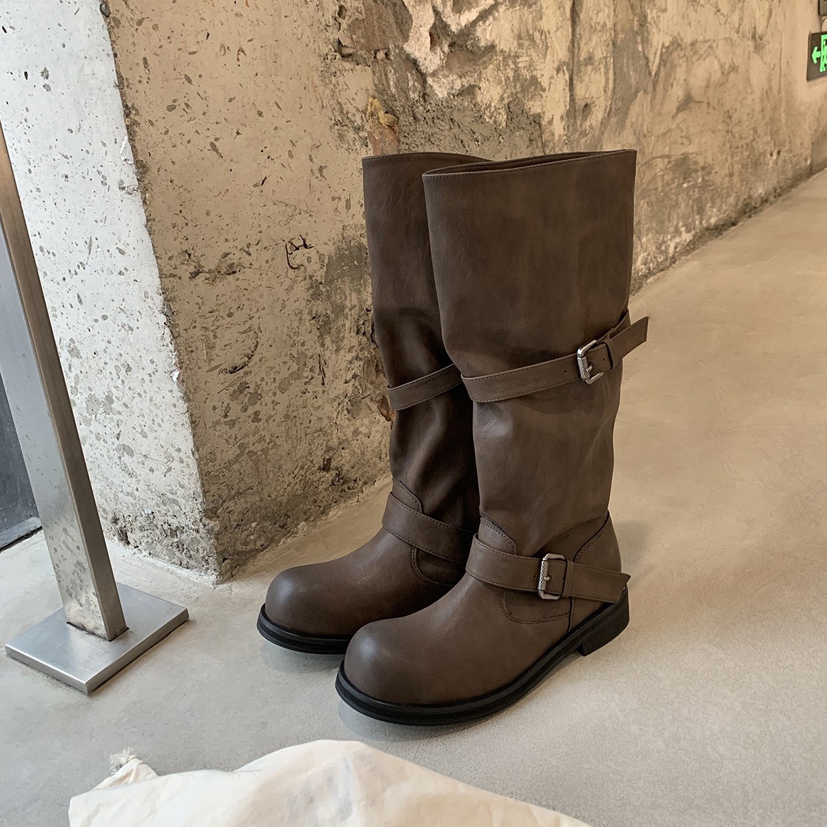 Wide-calf Round-toe Color-block Chunky-heeled Platform Boot photo 7