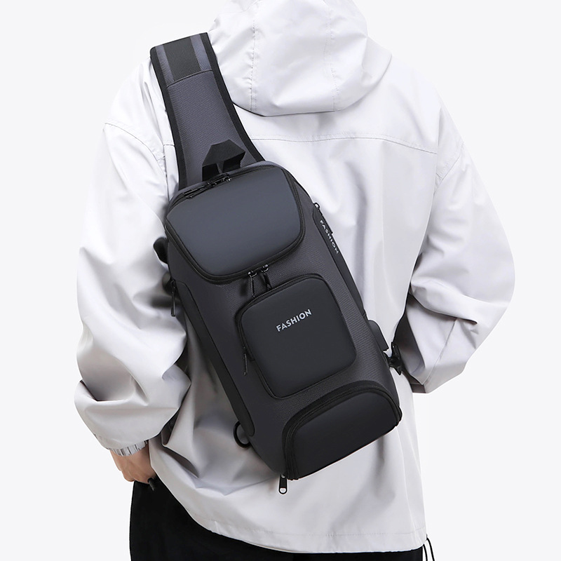 New Large-capacity Mens Cycling Casual Outdoor Shoulder Bag photo 1