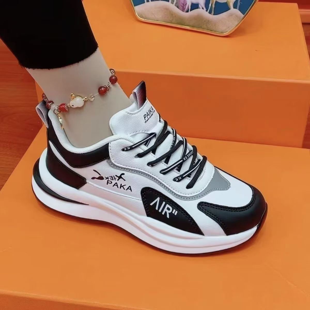 Trendy White Sneakers Casual And Breathable Agnes Shoes photo 7