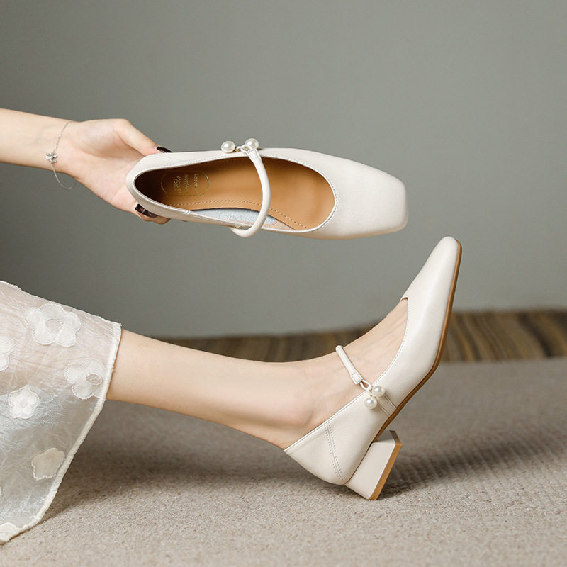 Women's Chunky-heeled Square-toe Mary Jane Shoes photo 2