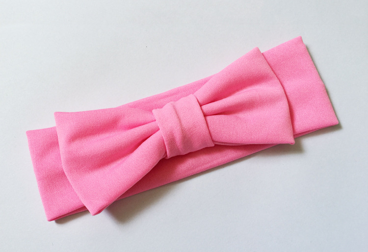 Headband With A Bow Decoration photo 8
