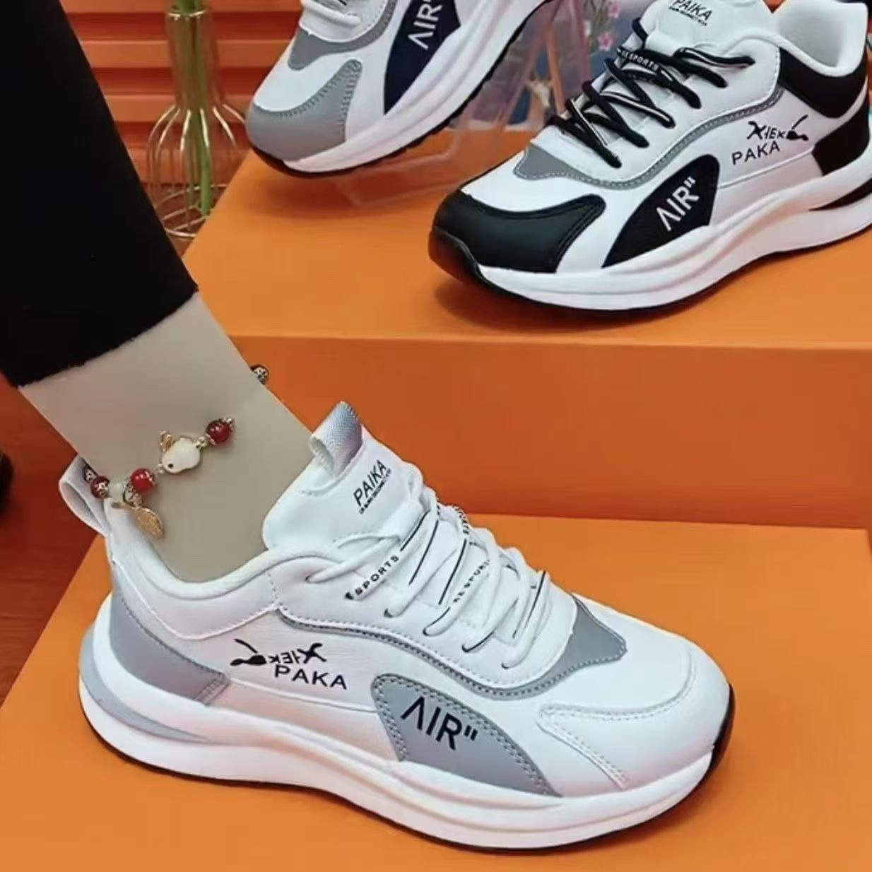 Trendy White Sneakers Casual And Breathable Agnes Shoes photo 4