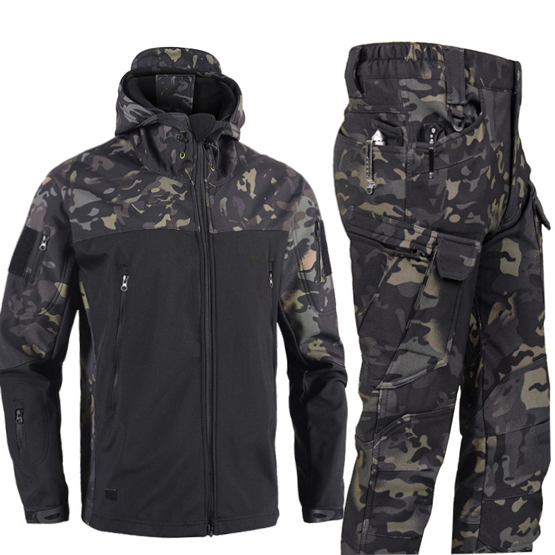 New Second-generation Spliced Sharkskin Windproof Jacket And Pants Set photo 3