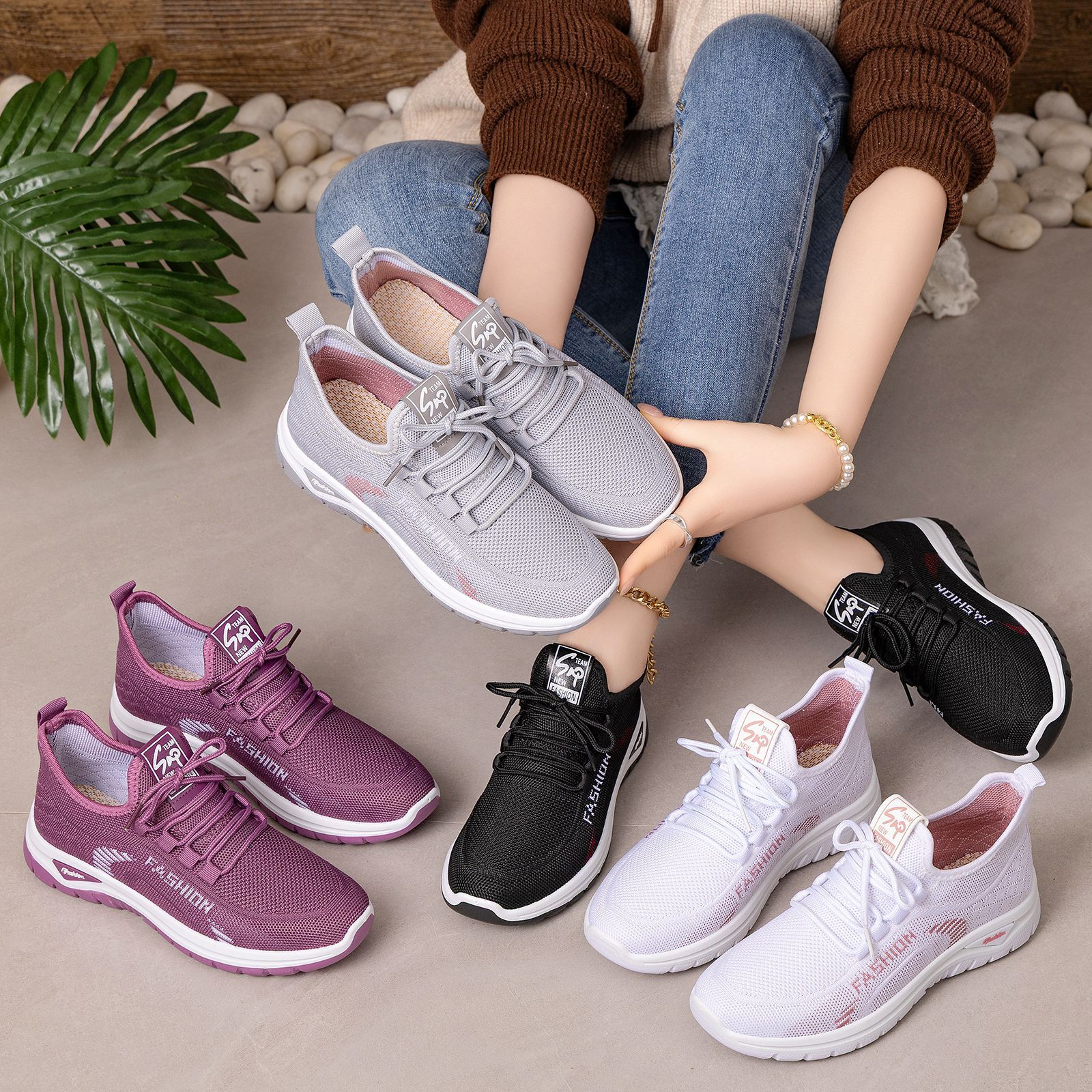 Lightweight Soft Soled Comfortable Non Slip Casual Athletic Shoes photo 5