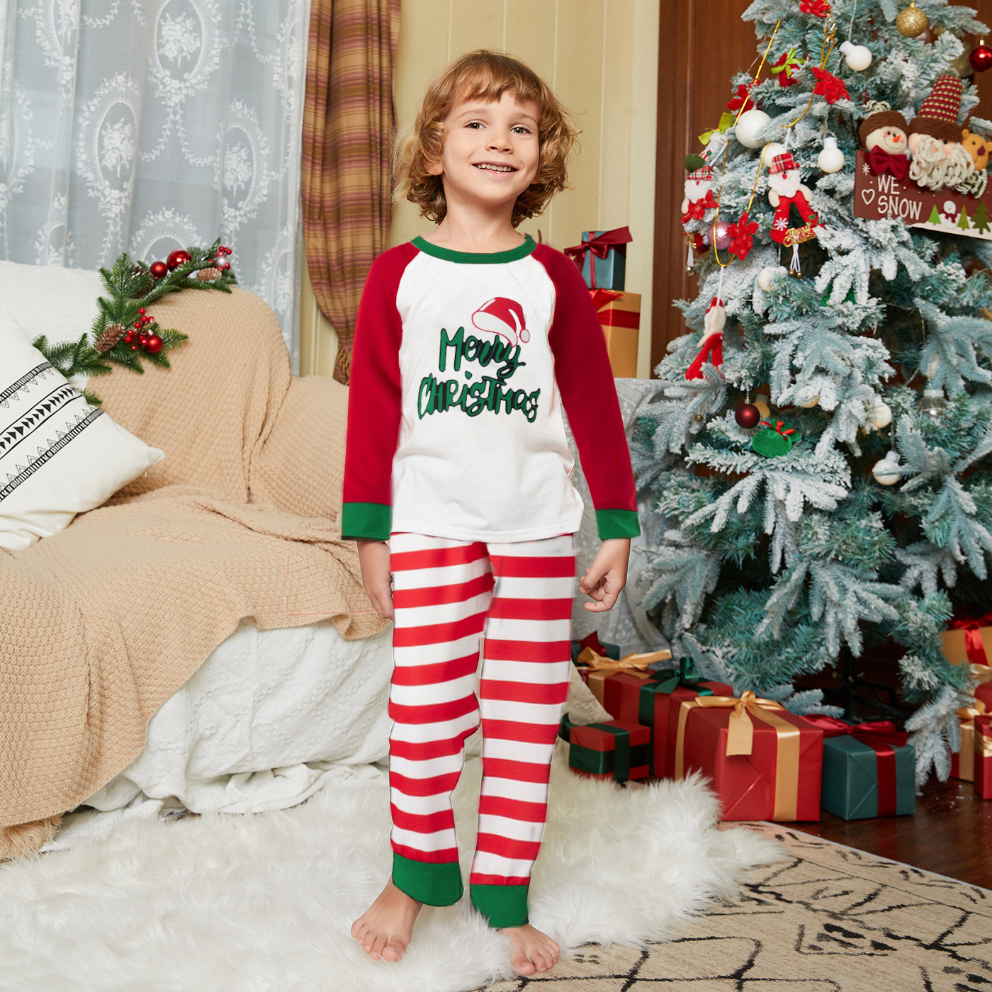 Clothes For The Whole Family A Family Of Four Stripes Christmas Suit photo 2