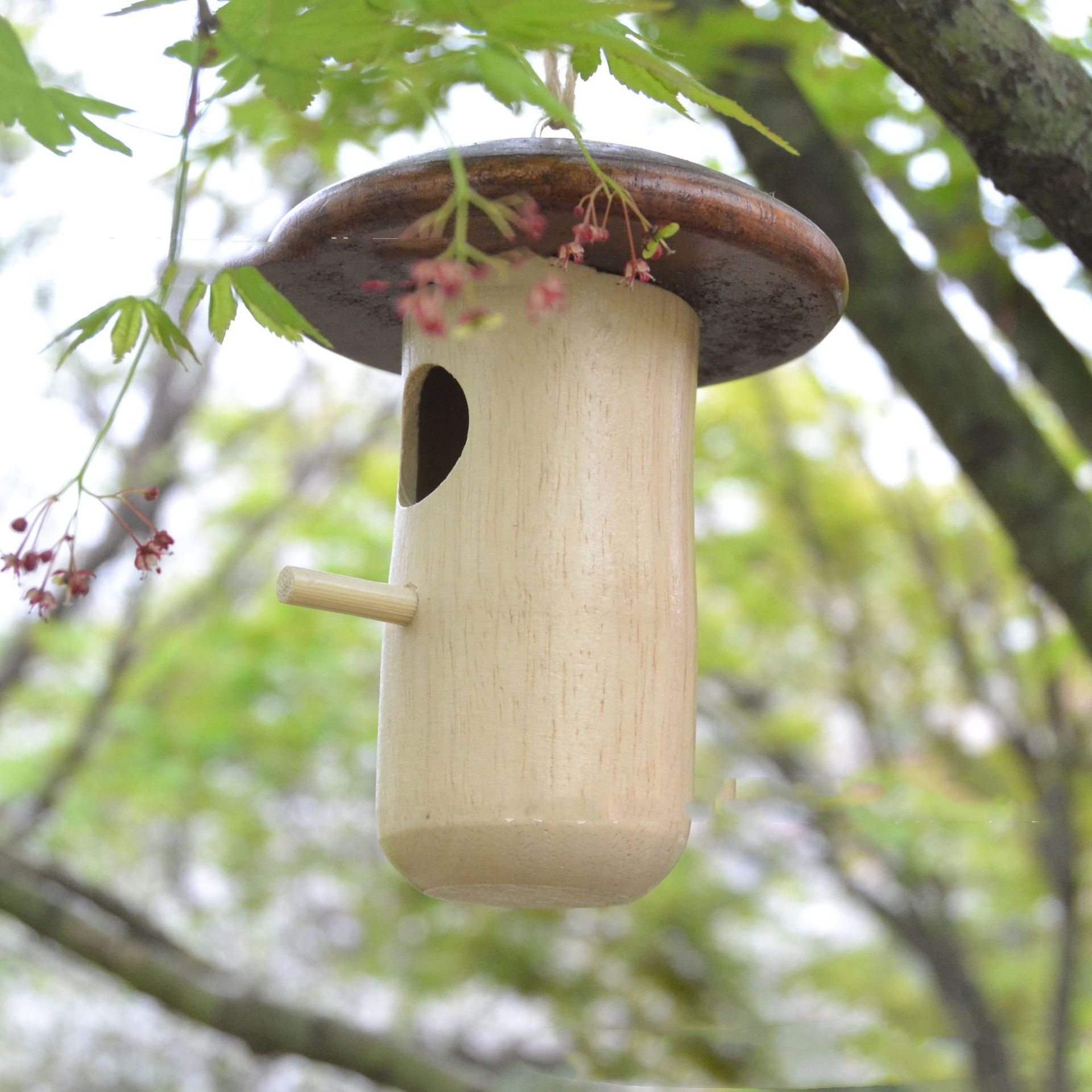 Wooden Bee Mushroom Shape Hummingbird Feeder Pendant photo 3