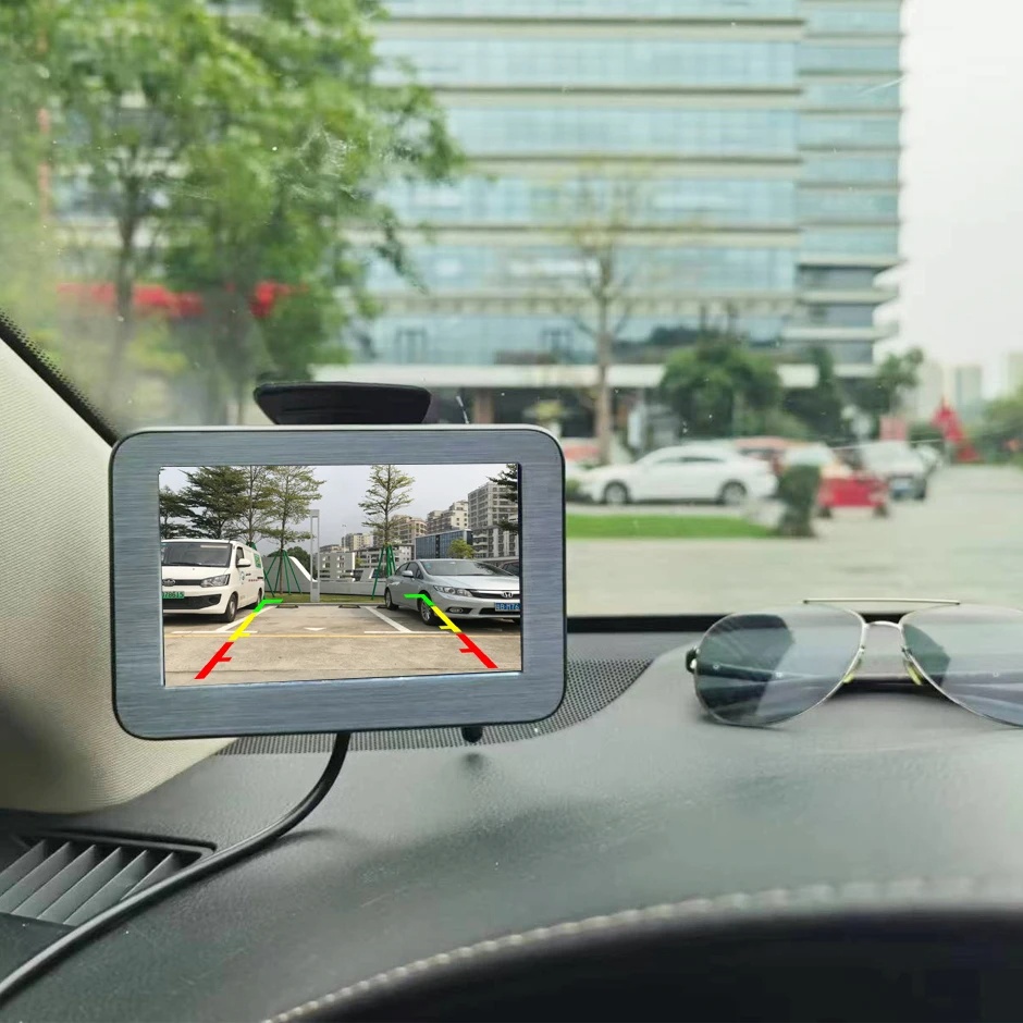 HD Wireless Solar Magnet Rearview Camera With AHD 5-inch Rear View Monitor photo 1