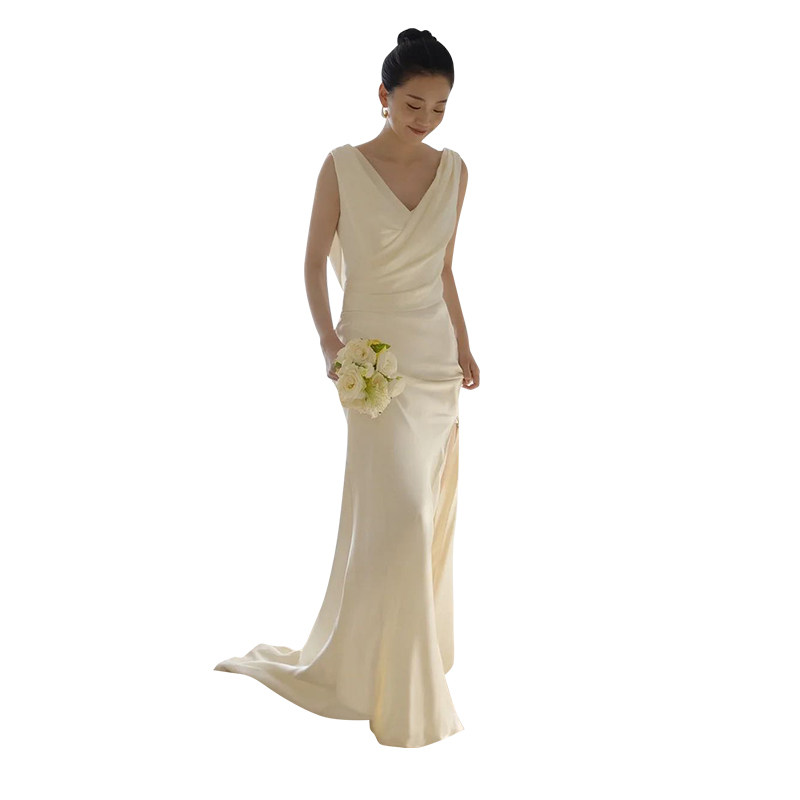 French-style Satin Light Wedding Dress, Elegant And Minimalist For The Bride photo 4