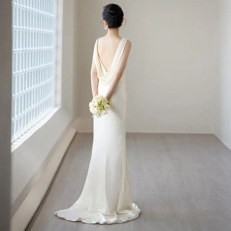 French-style Satin Light Wedding Dress, Elegant And Minimalist For The Bride photo 3