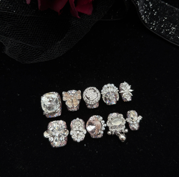 Handmade Press-on Nails In Pink, Sparkling Roses With Full Rhinestone Embellishmentsdazzling Short-style Nails That Enhance Your Complexion, Perfect For The Back-to-school Season photo 5