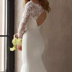 Satin Lace Long-sleeve Wedding Dress photo 4