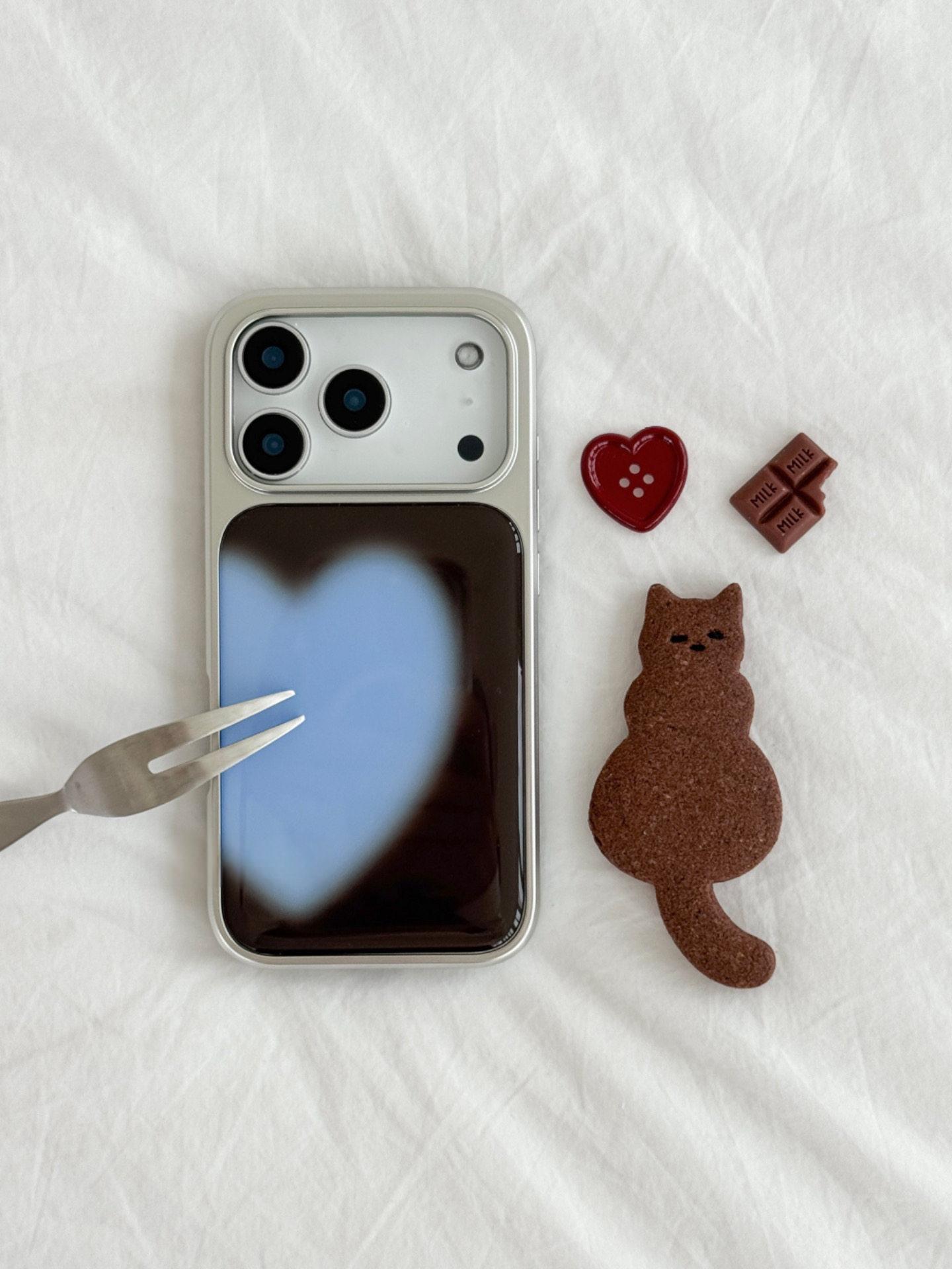 A Couples Phone Case That Youll Love At First Sight photo 5