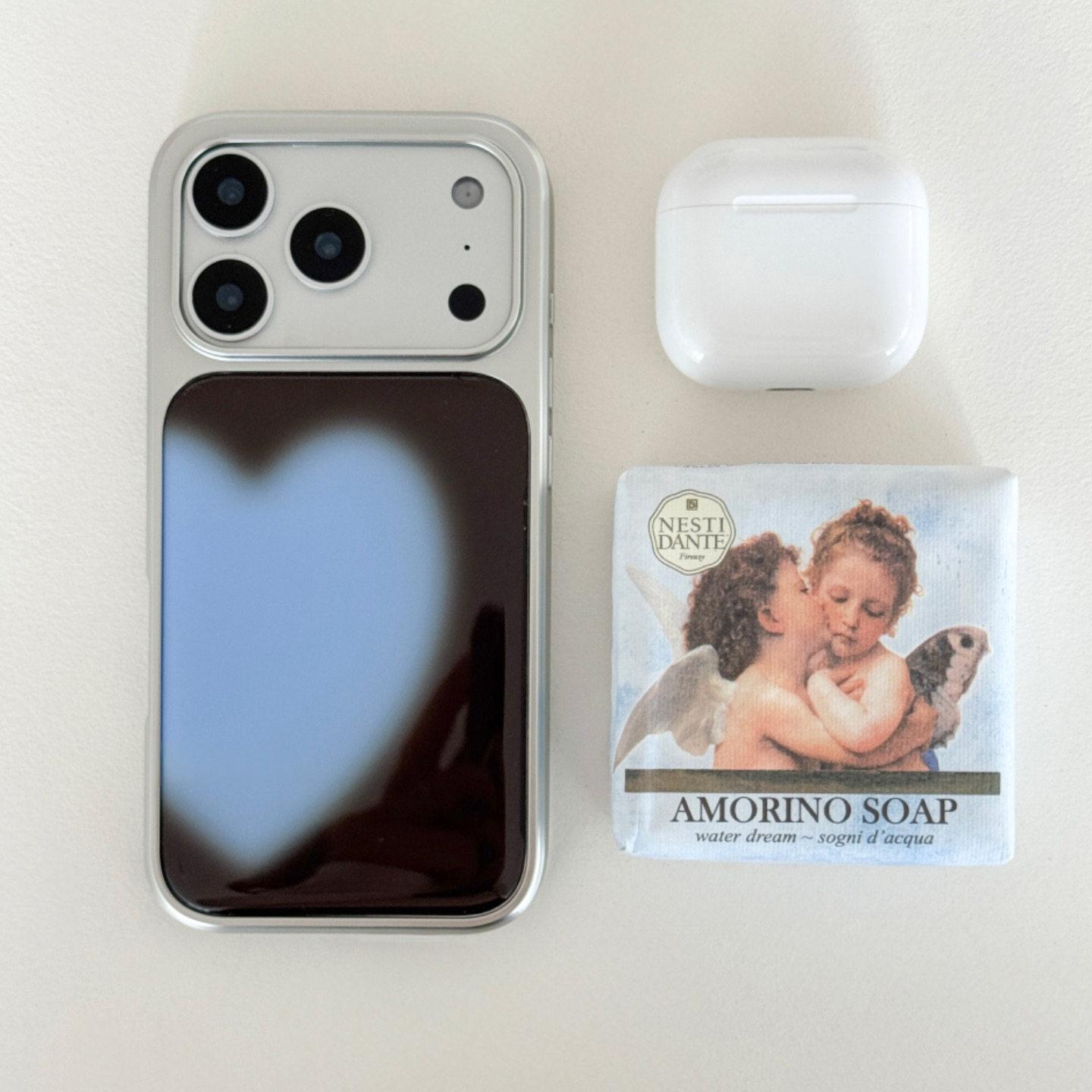 A Couples Phone Case That Youll Love At First Sight photo 1