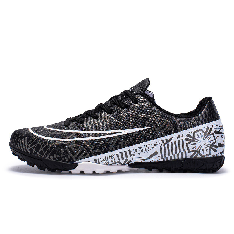 Studded And Molded Soccer Cleats For Boys And Girls photo 4