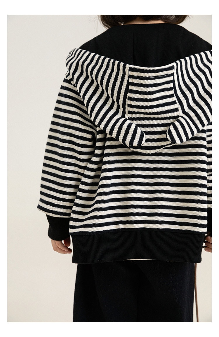 Striped Hooded Sweatshirt Jacket And Wide-leg Jeans photo 5
