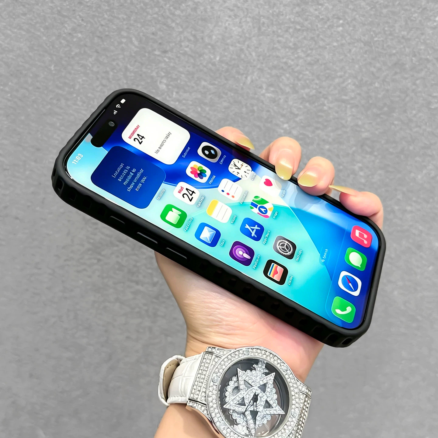 17 Pro Max Armor Cooling Magnetic Phone Case photo 8