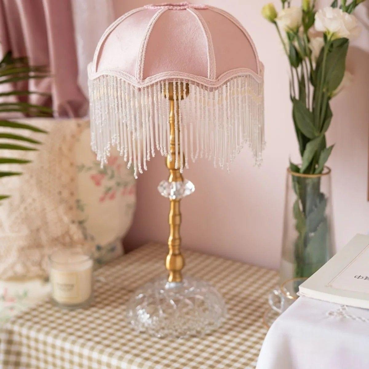 American-style Vintage Tassel Table Lamp photo 4