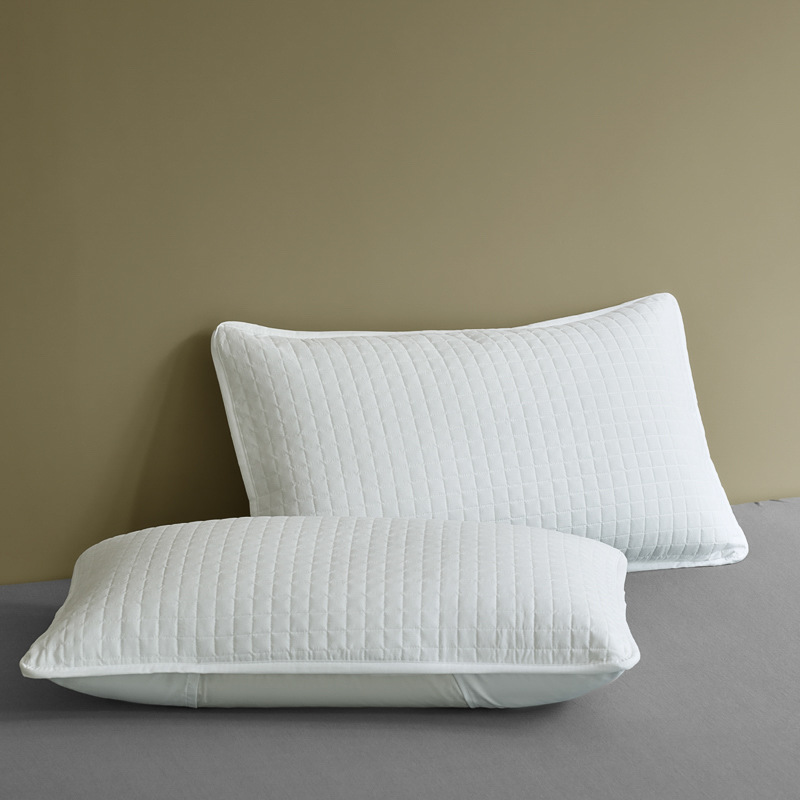 Portable Quilted Headrest Cover With Isolation Layer photo 5