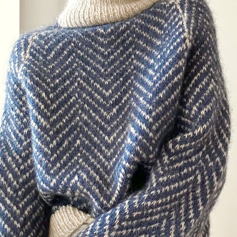Women's Turtleneck Long-sleeve Knit Sweater photo 1