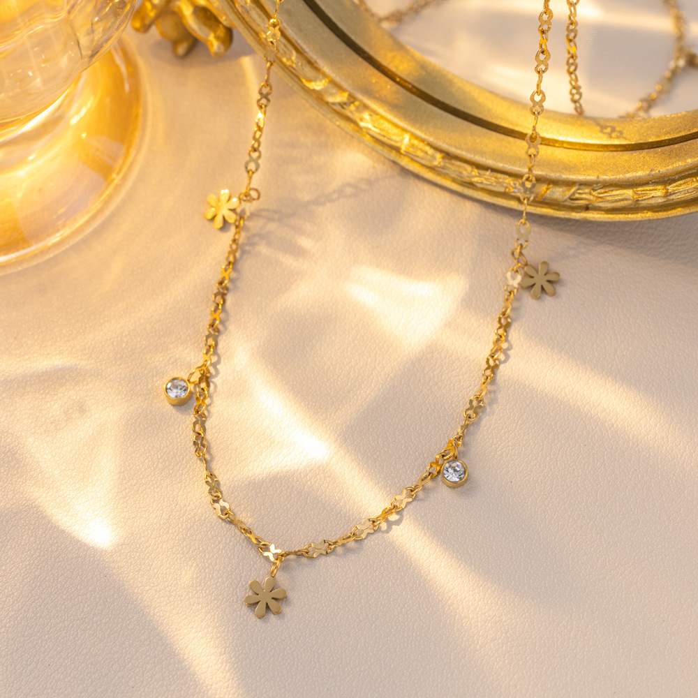 Fashion Titanium Steel Necklace In A Casual Style photo 3